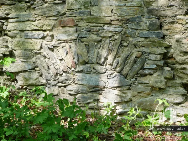 Novy-hrad-3-brana-55.webp