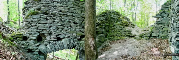 Novy-hrad-4-brana-37.webp