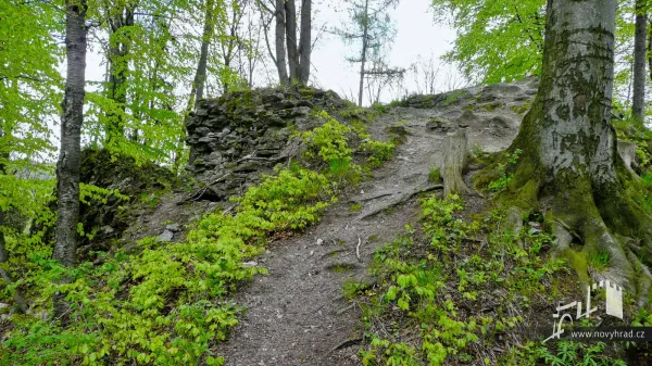 Novy-hrad-hlaska-11.webp
