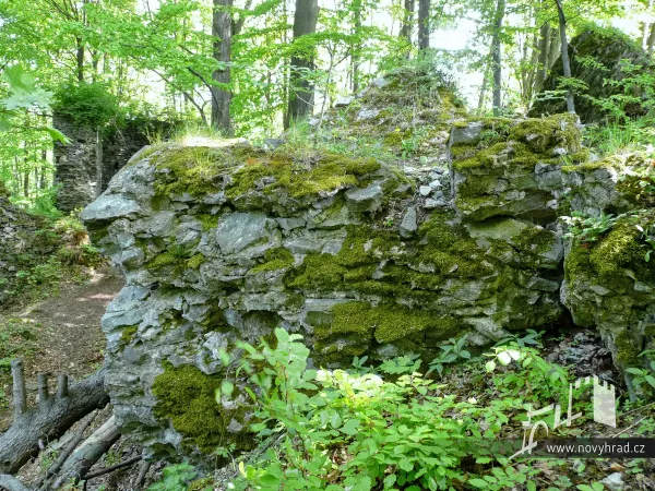 Novy-hrad-hlaska-15.webp