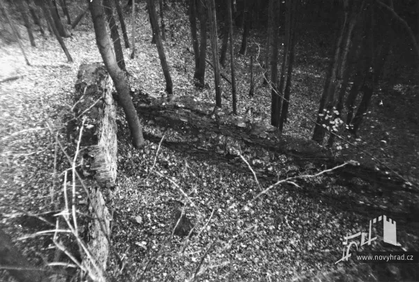Novy-hrad-1985-05.webp