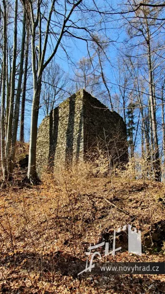 Novy-hrad-vez-C-003.webp