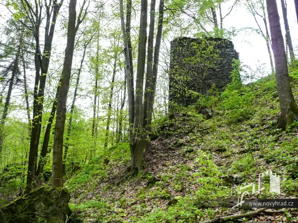 Novy-hrad-vez-C-008.webp