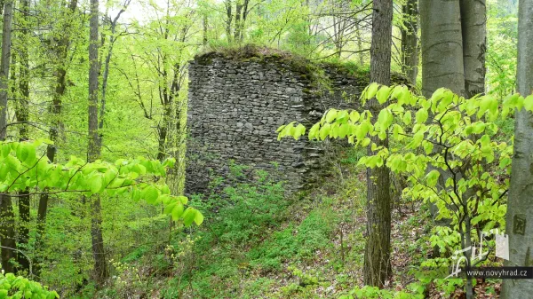 Novy-hrad-vez-C-019.webp