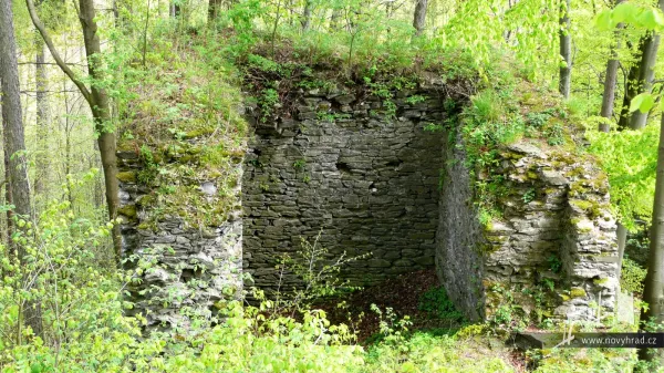 Novy-hrad-vez-C-022.webp