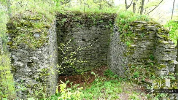 Novy-hrad-vez-C-024.webp